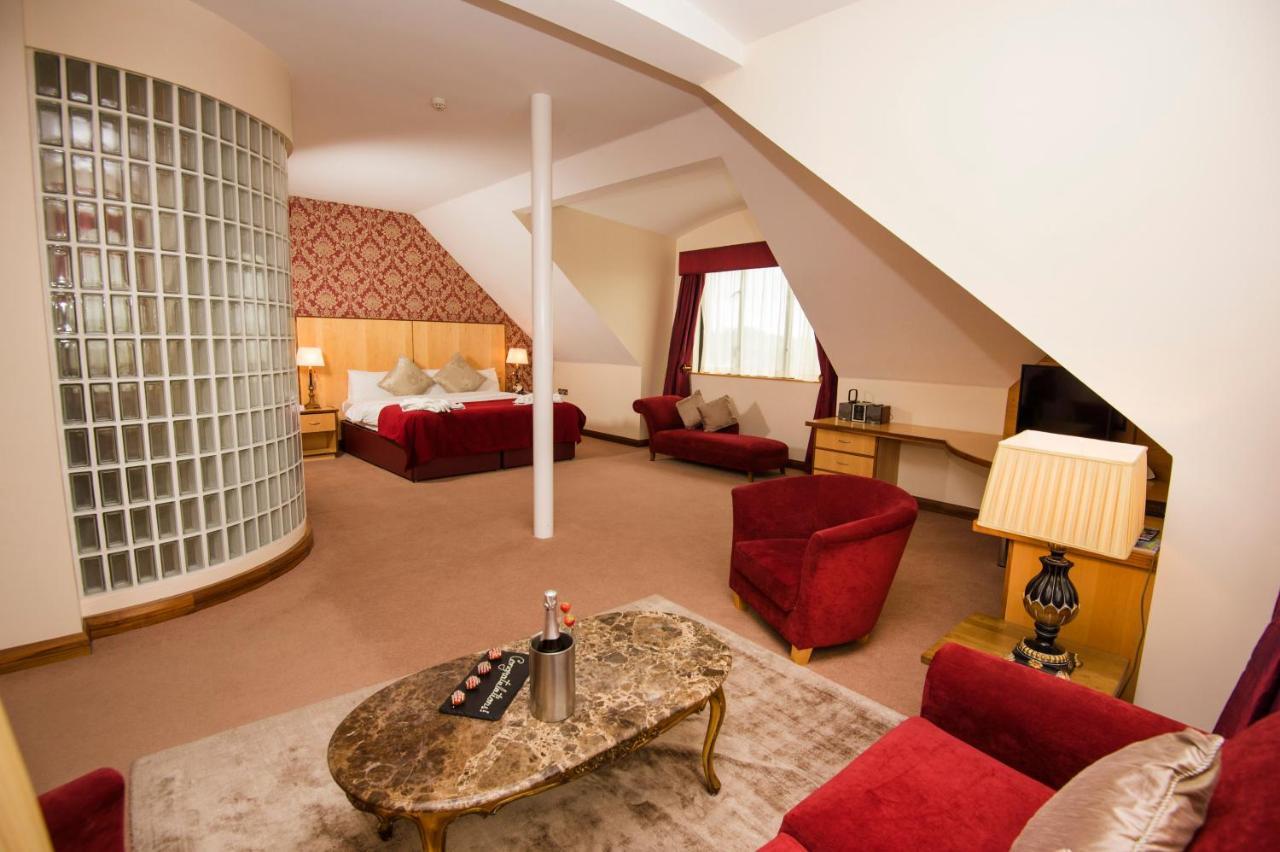 Castlereagh La Mon Hotel & Country Club מראה חיצוני תמונה